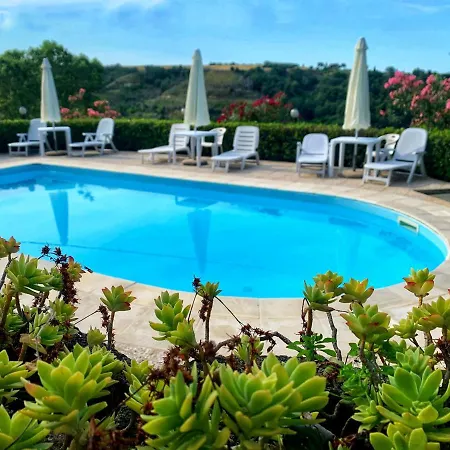 Chiaraluce Массиньяно