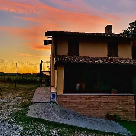 Chiaraluce Penzion Massignano
