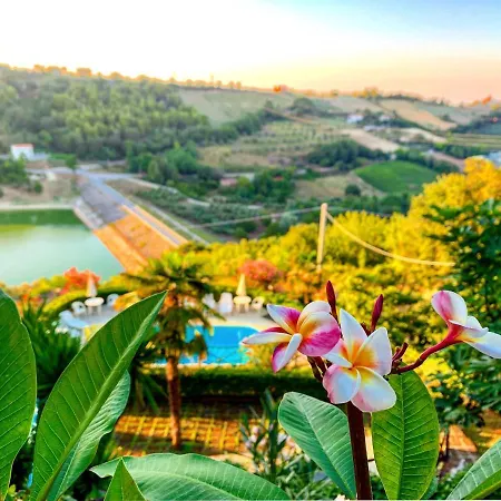 Chiaraluce Inn Massignano