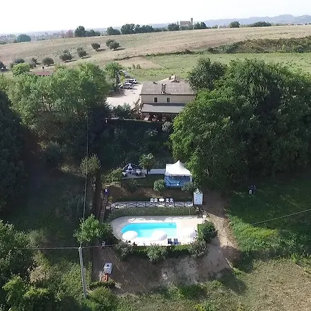 Chiaraluce Penzion Massignano